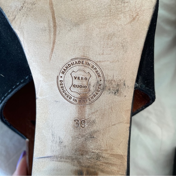 Anthropologie Emma Go Peep-toe Black Suede Heel Booties Handmade in Spain - Picture 9 of 9